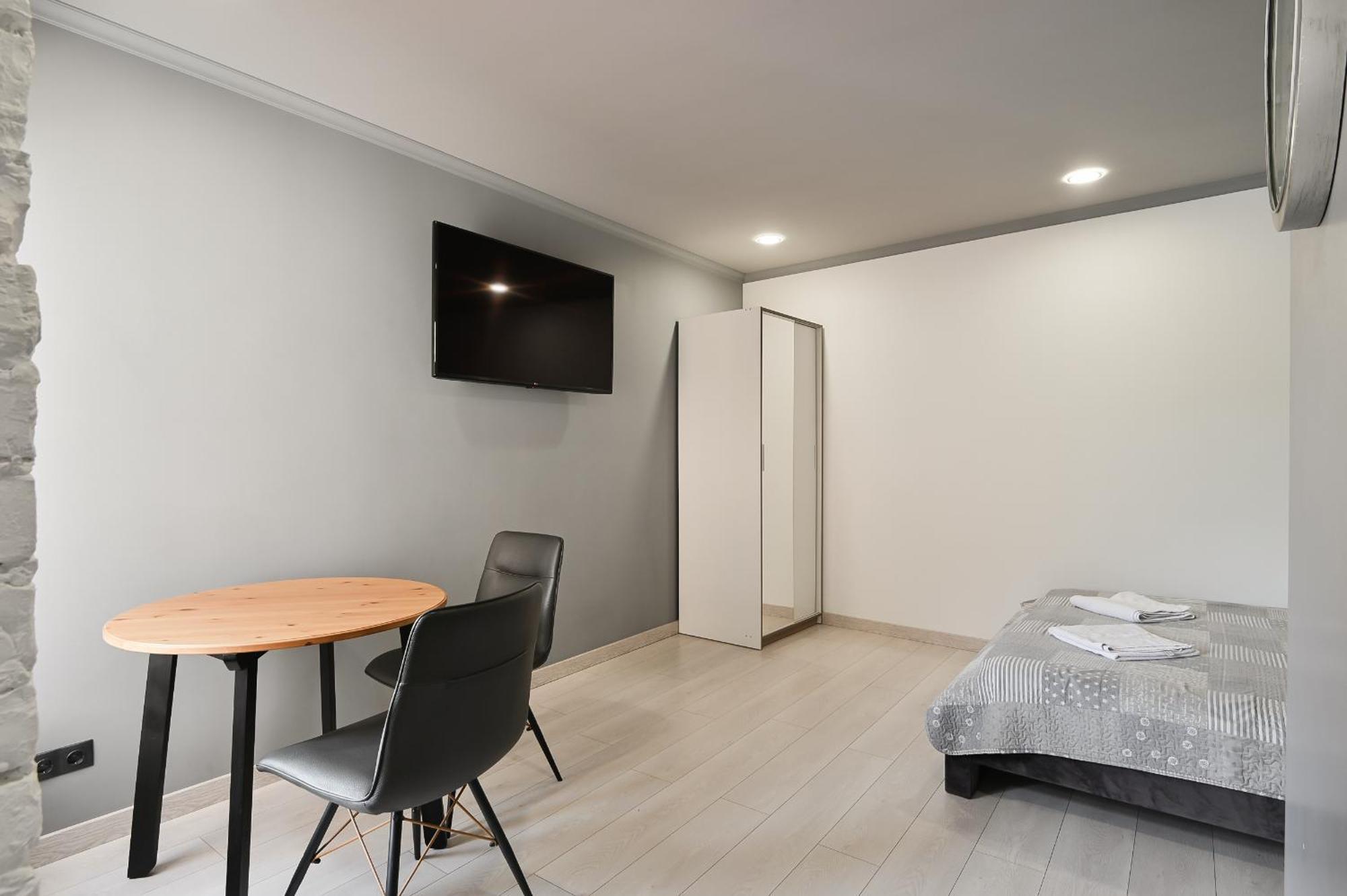 Loft Design Studio Apartment & Free Parking Riga Dış mekan fotoğraf